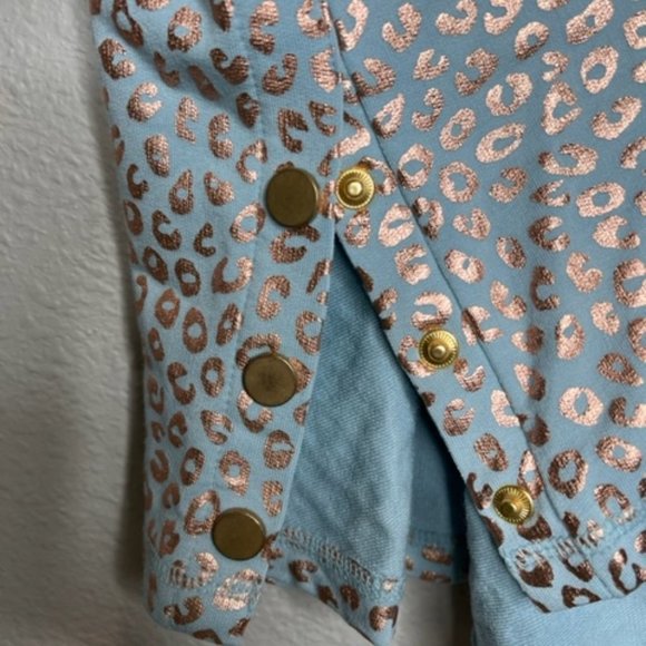 Zuda Foil Printed Baby Blue Pullover with Rose Gold Animal Detail XL - Picture 8 of 15